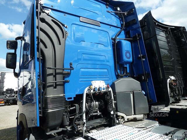 Tractor estándar Renault 480 MEGA