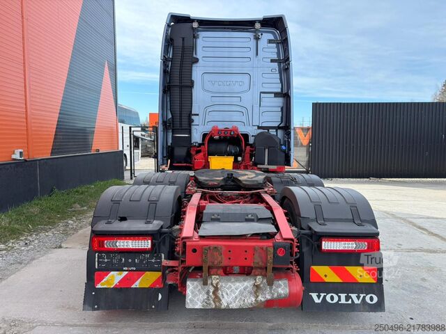 Standard traktor Volvo FH 500 6x2/4 GLOBE XL