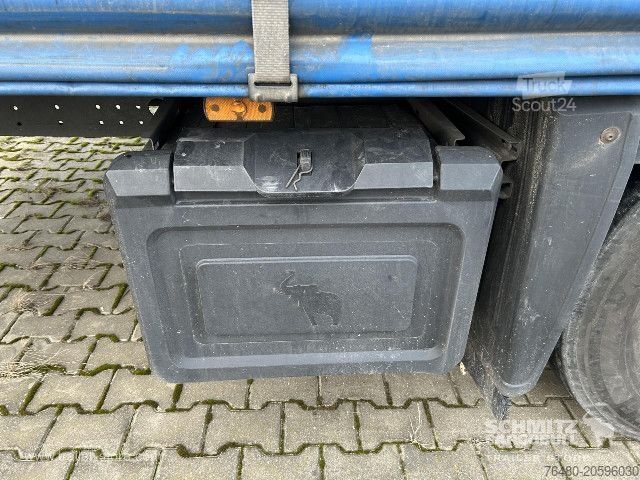 Åpen semitrailer med presenning Schmitz Cargobull Schiebeplane Mega