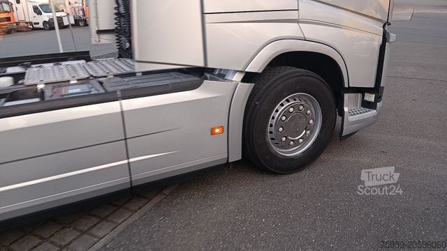 Standart çekici ünitesi VOLVO FH460 Globe FullSpoiler TV I-PARC 2xTank German