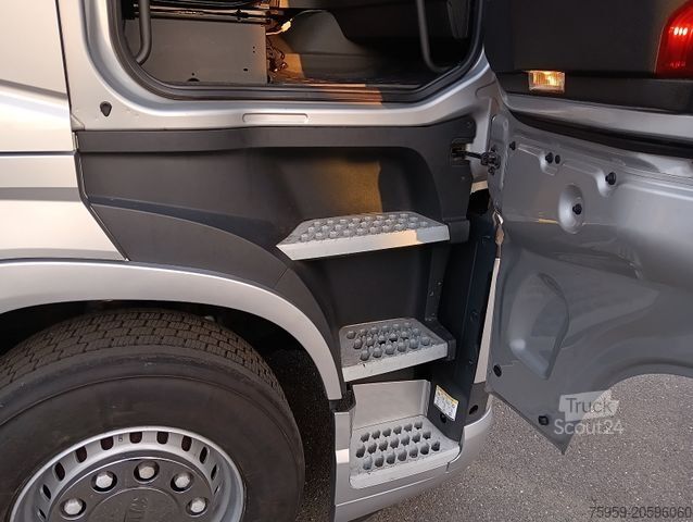 Standart çekici ünitesi VOLVO FH460 Globe FullSpoiler TV I-PARC 2xTank German