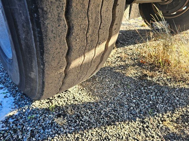 Cisternový náves VAN HOOL Tankchassis + Tankcontainer,363.054 Km