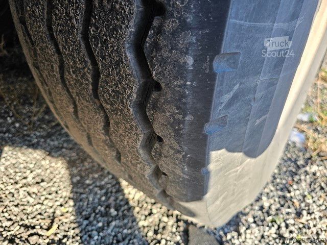 Tanker yarı römork VAN HOOL Tankchassis + Tankcontainer,363.054 Km