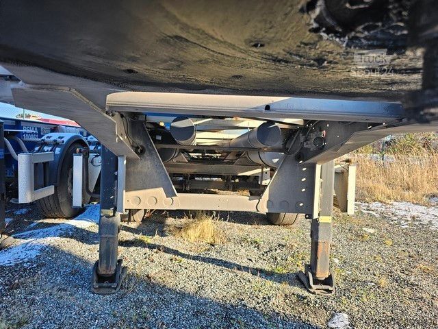 Tanker yarı römork VAN HOOL Tankchassis + Tankcontainer,363.054 Km