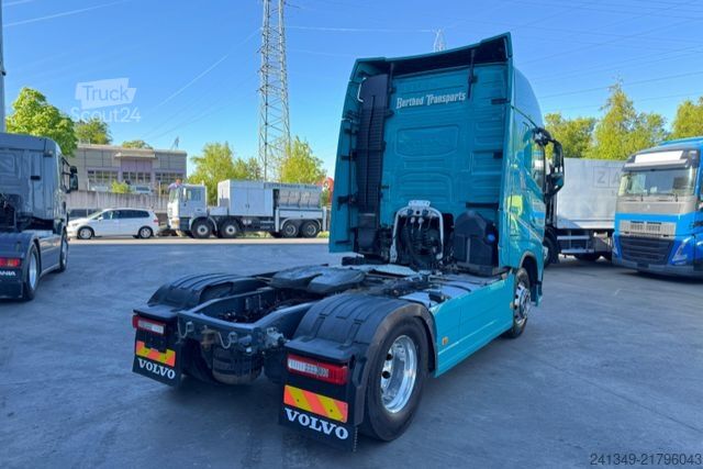 Стандартен влекач VOLVO FH-460 4x2