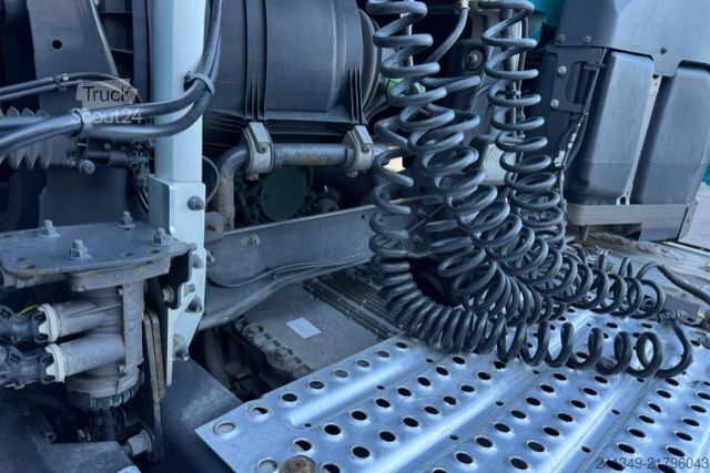 Стандартен влекач VOLVO FH-460 4x2