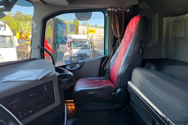 Стандартен влекач VOLVO FH-460 4x2