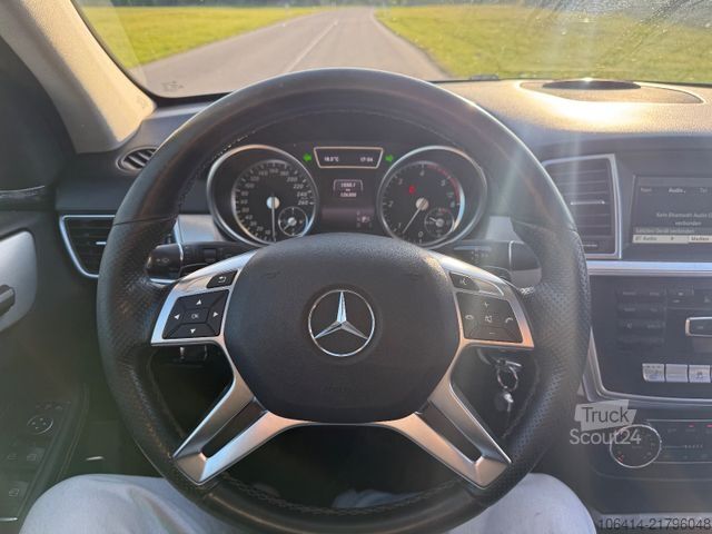 Пикап MERCEDES-BENZ ML 250 ML ML 250 CDI BlueTec//19500¤