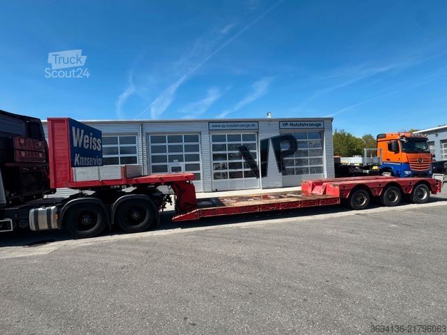 Низькорамний напівпричіп FAYMONVILLE STBZ-3VAU-abfahrbarer Hals ausziehbar