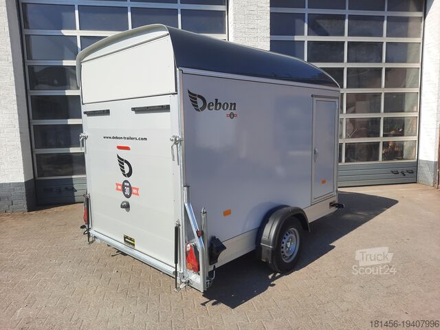 Bagagelabel Cheval Liberté Debon Roadster 400 SWI Seitentür Rampe