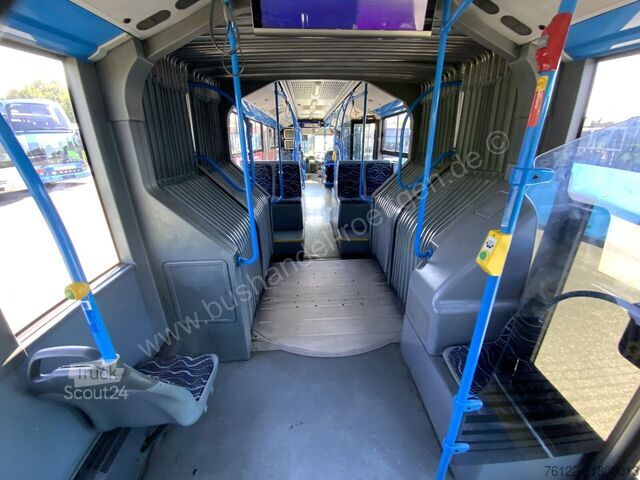 Kĺbový autobus Mercedes-Benz Conecto G