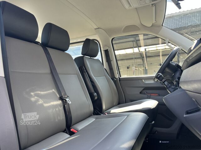 Laadplatform VW Transporter 2.0 TDI L2H1 DC Euro 6 Pick up Dubb...
