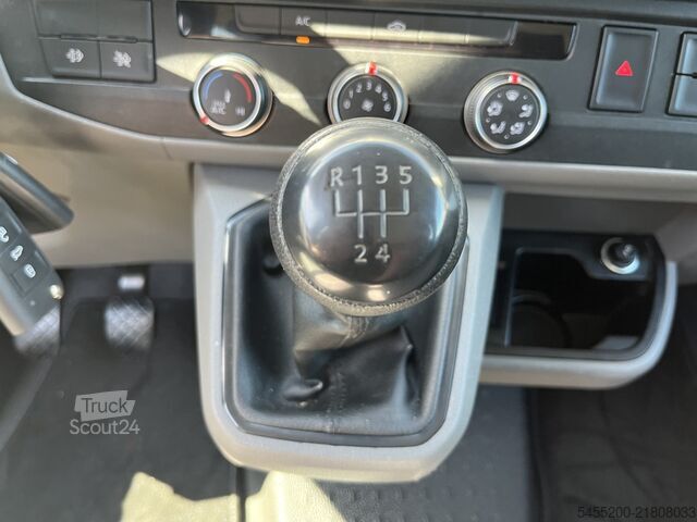 Laadplatform VW Transporter 2.0 TDI L2H1 DC Euro 6 Pick up Dubb...