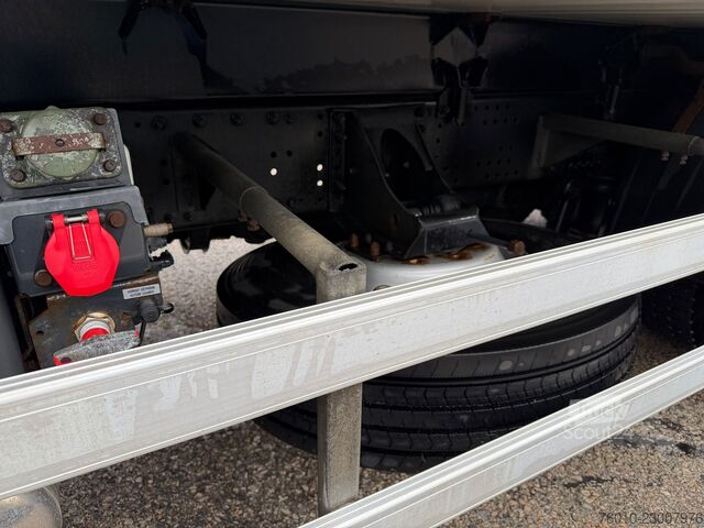 šasija kamiona Iveco STRALIS 260S40
