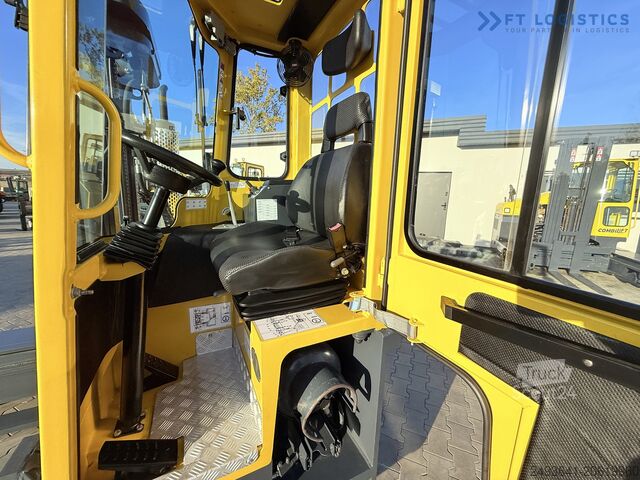 Carrello elevatore a quattro direzioni Combilift C3000 GAS TRIPLEX 4900 FREE LIFT CABIN