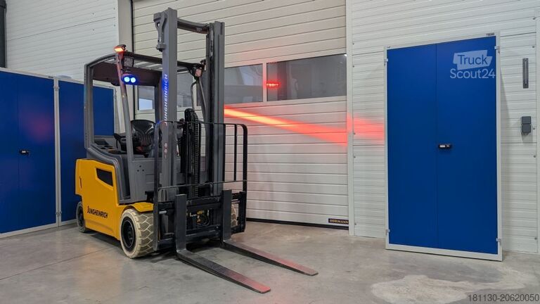 Frontstapler Jungheinrich EFG 320 GE115-350ZZ