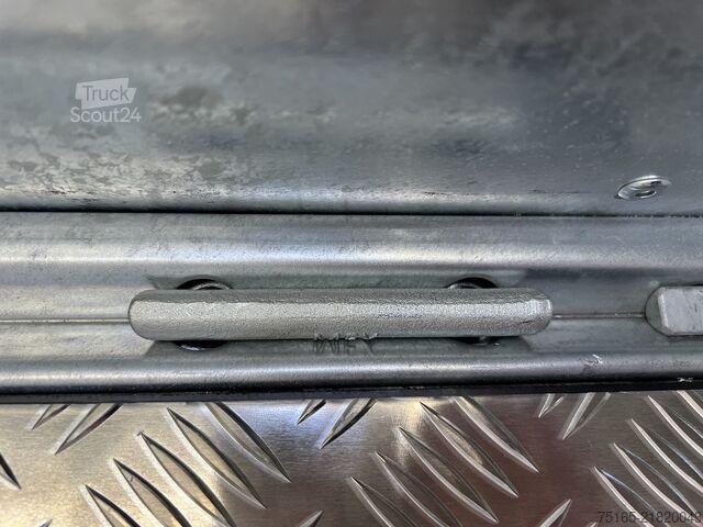 Transportoare de utilaje și remorci pentru excavatoare Saris Magnum Explorer 3000 Force one Maschinentranspor