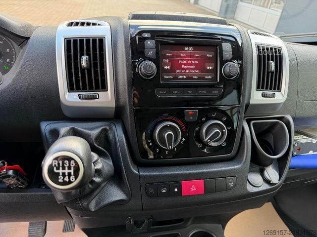Минибус FIAT Ducato 9-Sitze L2H2 Behindertengerecht +Rampe