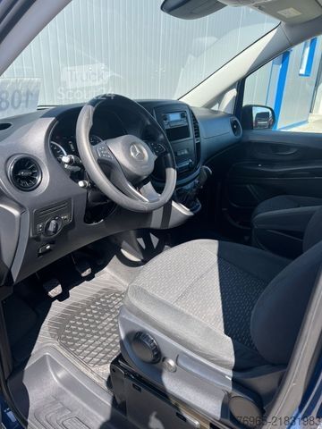 Dobozos furgon MERCEDES-BENZ Vito 114 LANG KLIMA TEMPOMAT SCHRÄNKE/REGALE AHK
