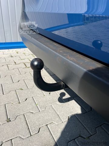 Umpikorja-auto MERCEDES-BENZ Vito 114 LANG KLIMA TEMPOMAT SCHRÄNKE/REGALE AHK