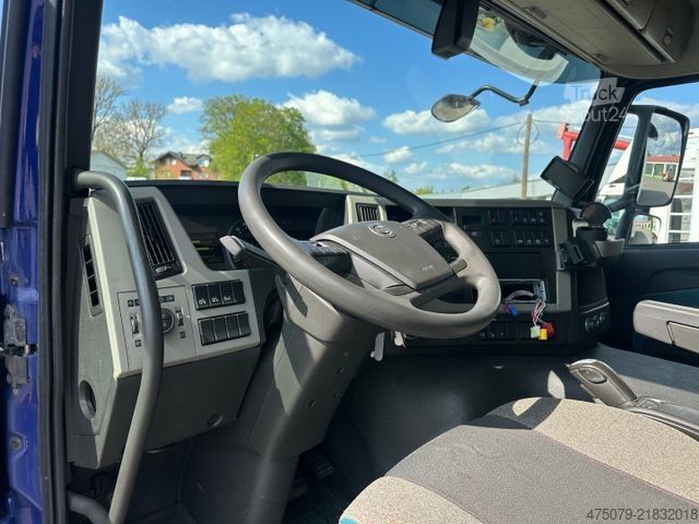 Standard SZM VOLVO FM 380 / Schmitz / 3 Kammer / Carrier ICELAND