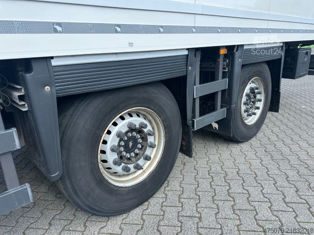 Standard SZM VOLVO FM 380 / Schmitz / 3 Kammer / Carrier ICELAND
