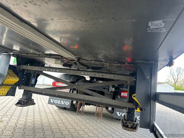 Standard SZM VOLVO FM 380 / Schmitz / 3 Kammer / Carrier ICELAND