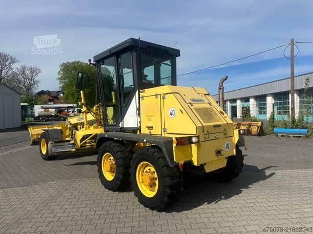 Silniční grejdr BOMAG BG 110 TA-2 / 6x6 Allrad