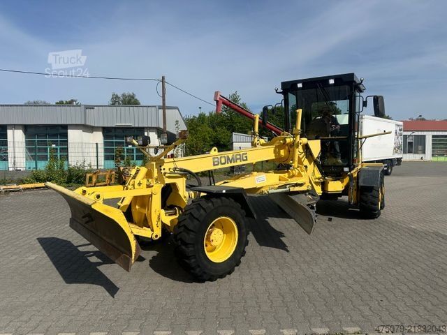 Silniční grejdr BOMAG BG 110 TA-2 / 6x6 Allrad