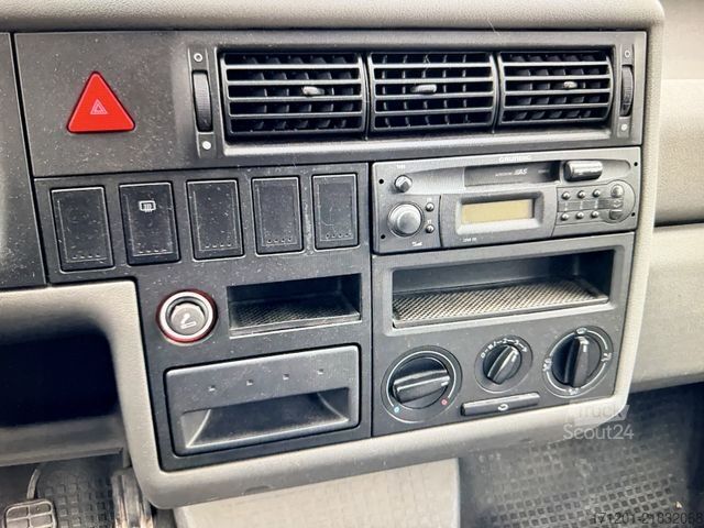 Фургон с брезентова завеса VOLKSWAGEN T4 Doka 2.4 SD 1. Hand!