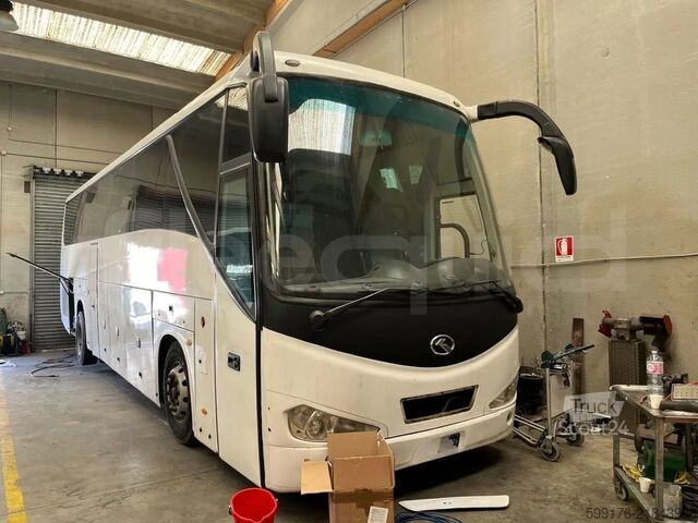 Diaľkový autobus King Long XMQ6127