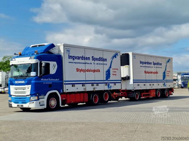 Gekoeld/bevroren transport Scania R500 NGS B6X2NB / Trailer-Bygg 12-2004 / Frigob...