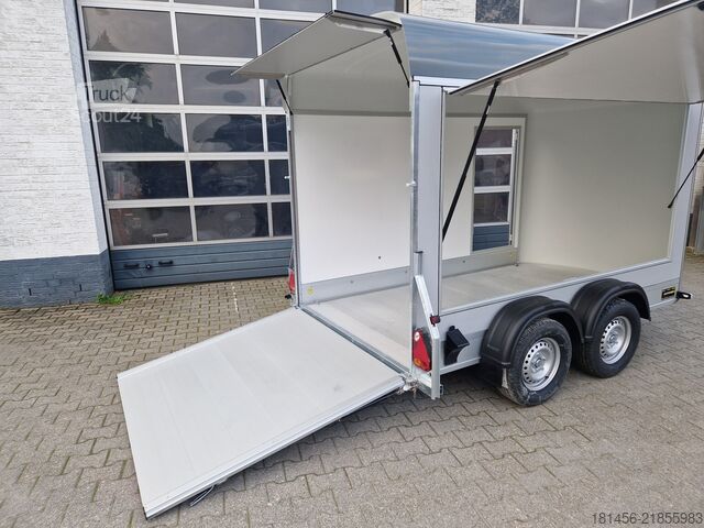 κλειστό ρυμουλκούμενο trailershop Debon Roadster 500 Seitenklappe direkt