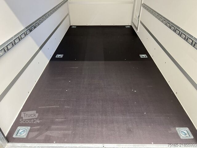 Skříňový přívěs Blyss F2030HTD Rampe Tür 2 Fenster Kofferanhänger