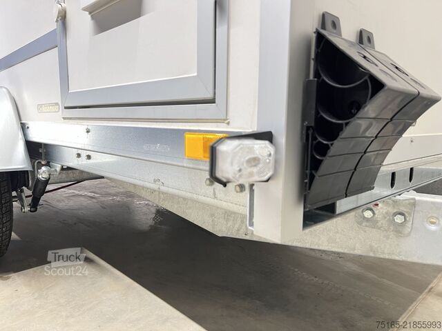 Kofferanhänger Blyss F2030HTD Rampe Tür 2 Fenster Kofferanhänger