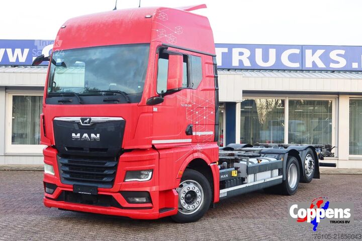Chassis met cabine MAN TGX 26.510 6x2 Intarder. Volledige luchtvering