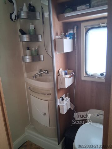 Yarı entegre karavan PLA SY69