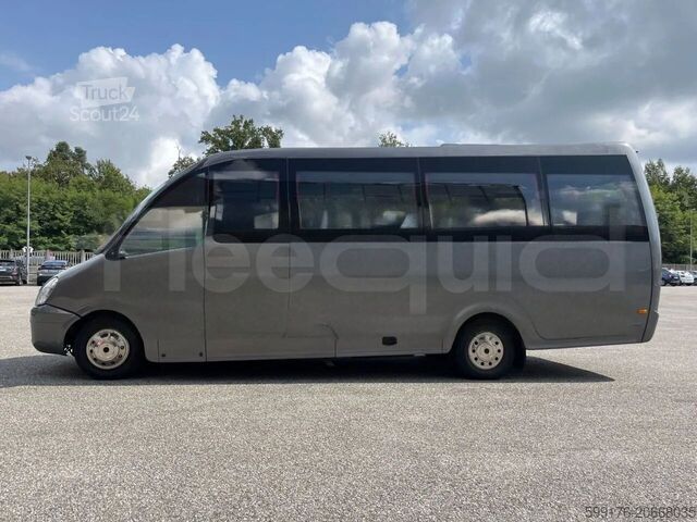 Persontransport IVECO Daily