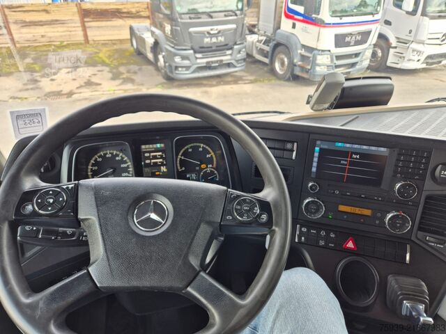 Štandardný ťahač Mercedes Benz Actros 1848 4x2