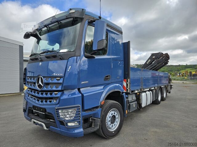 Camion plateau Mercedes-Benz Arocs 2651 L 6x4