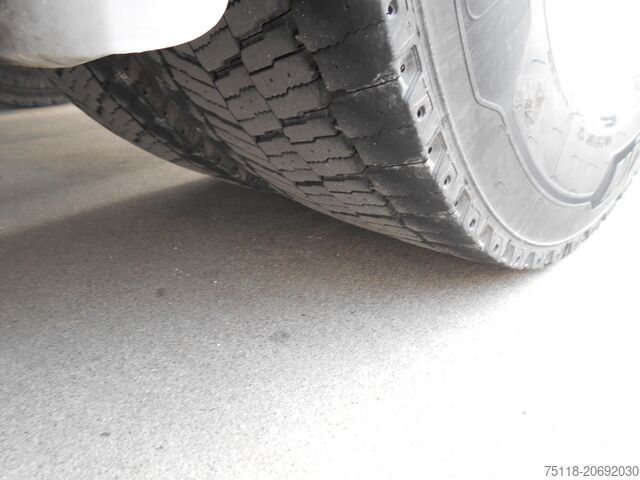 Standart yol çekici DAF XF 510