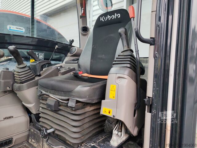Minibagger < 7t Kubota U50.5 S with 3 excavator buckets