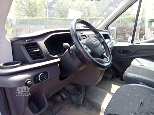 Vehicul comercial - basculant Ford Transit