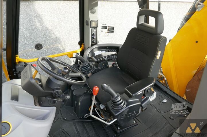 Экскаватор-погрузчик JCB 4CX PRO