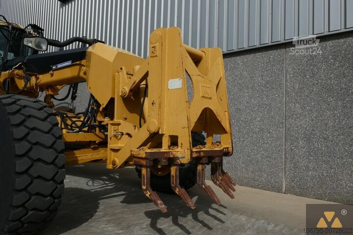 Greideris Caterpillar 120M
