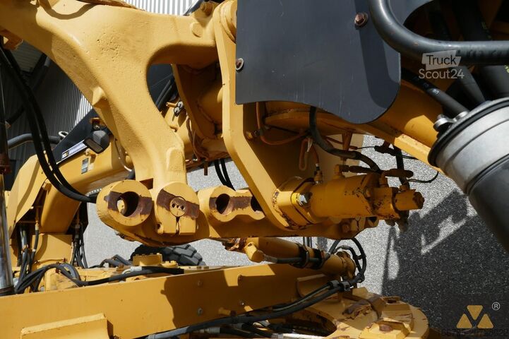 Greideris Caterpillar 120M