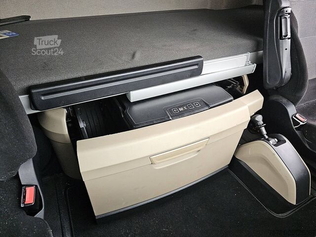 Standard-SZM M.A.N. 18.500 TGX XLX