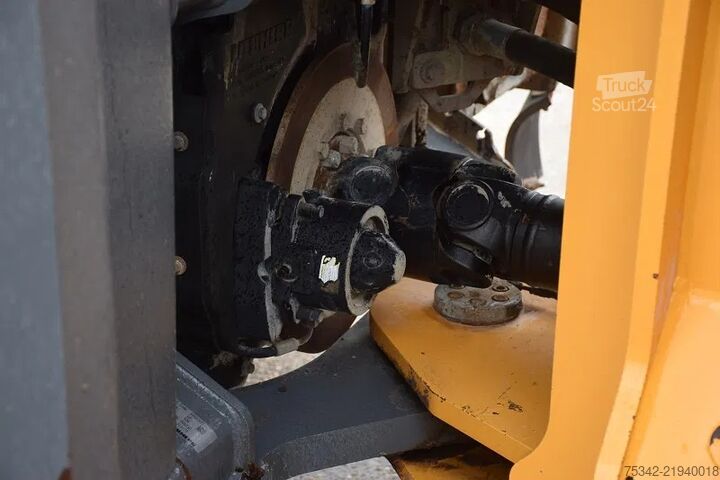 погрузчик Liebherr L576 X power