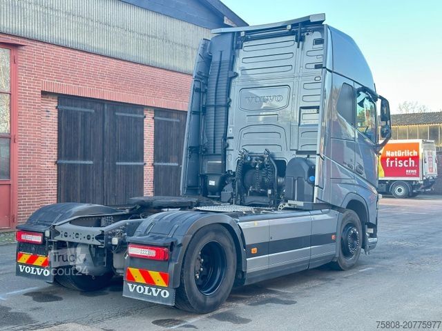 Standarta vilcējs VOLVO FH460 Globetrotter XL I Park ACC 2 Tanks Leder