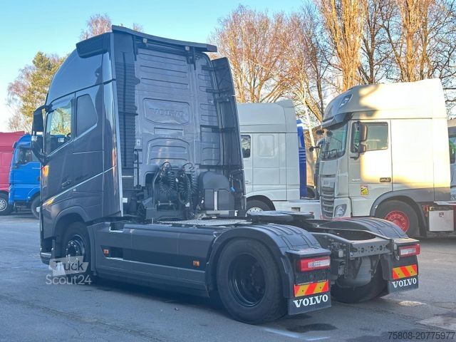 Standarta vilcējs VOLVO FH460 Globetrotter XL I Park ACC 2 Tanks Leder